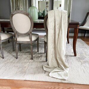 🎬✨Tv Show “UMBRELLA ACADEMY ” - Ivory Lace Tablecloth